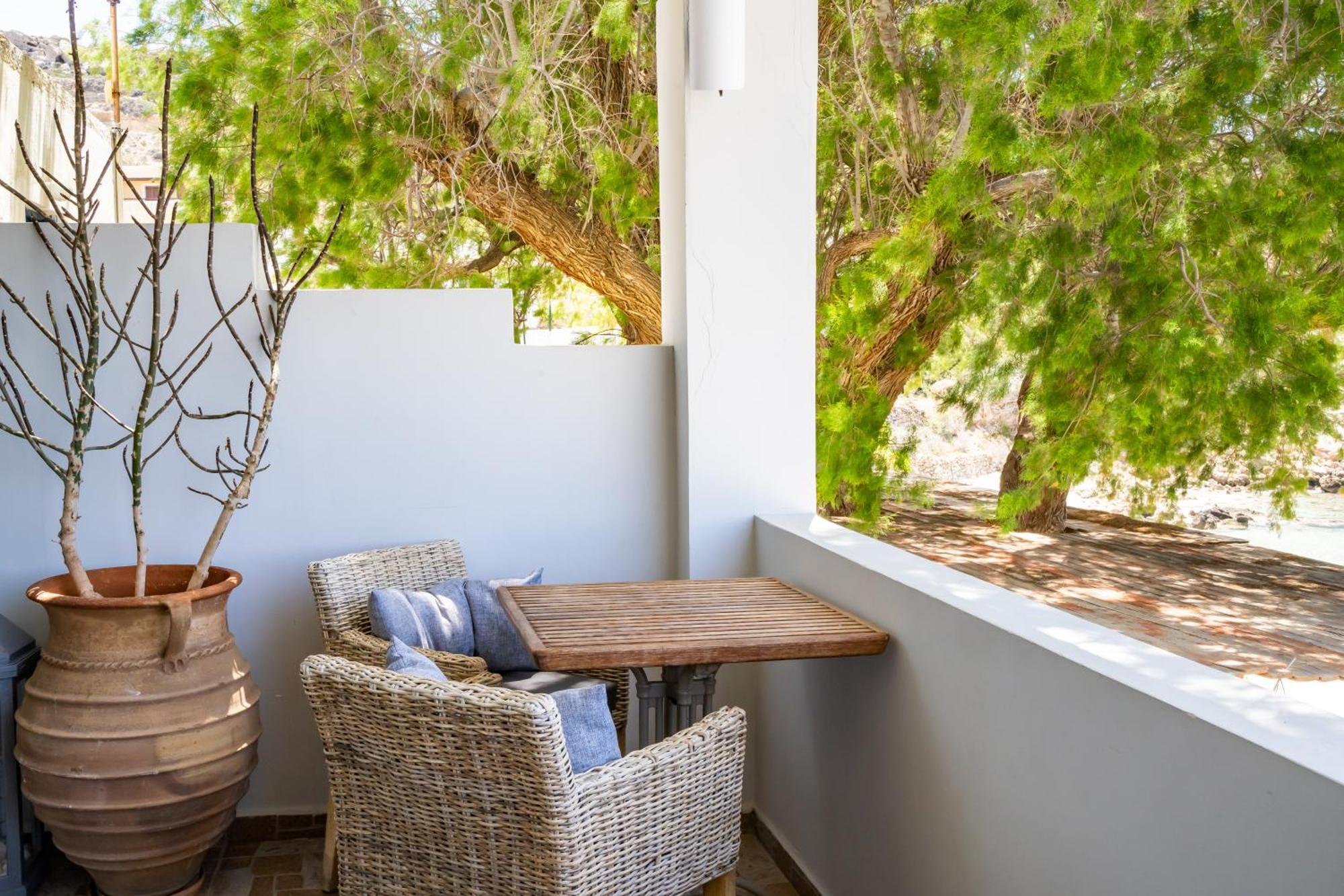 Le Grand Bleu Studios & Apartments Lefkos  Exterior foto